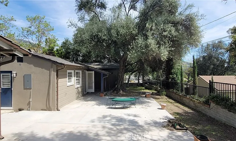 1845 N Santa Anita Ave #A — Photo 2