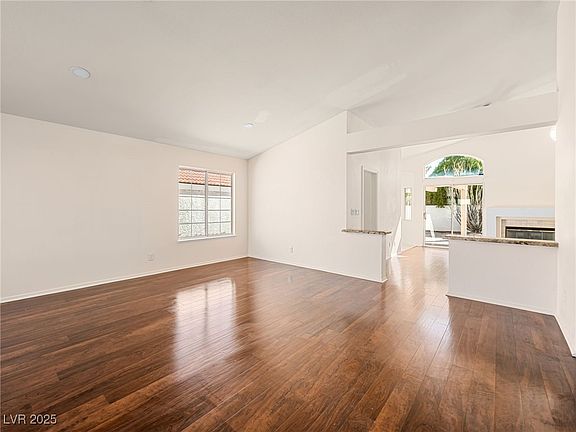 5th image of 9725 Sierra Mesa Ave