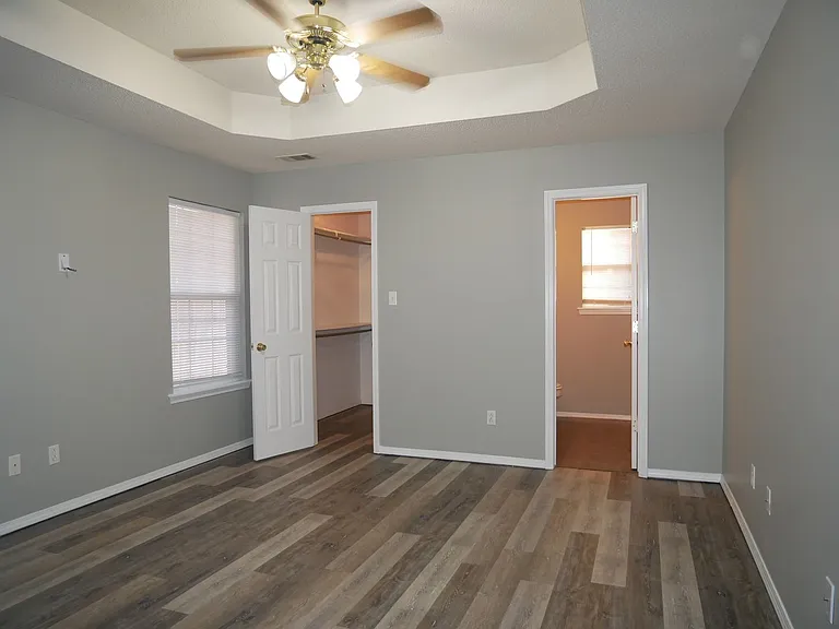 1401 Osage Dr — Photo 10