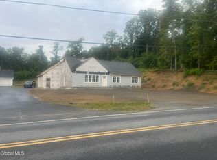 68 Cemetery Rd, Halfmoon, NY 12065