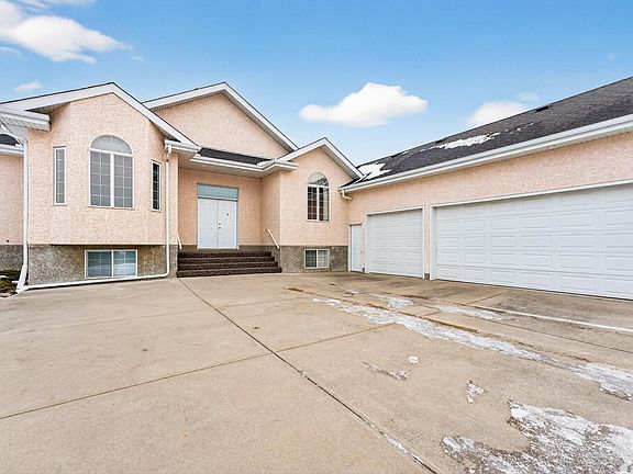 4th image of 53302 Range Rd #261-83