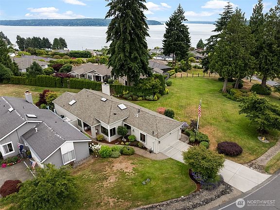 2nd image of 3155 Erickson Street