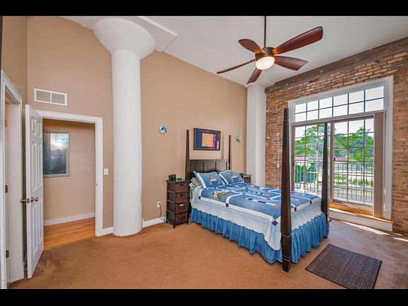 3rd image of 1117 Broad St Unit 3C