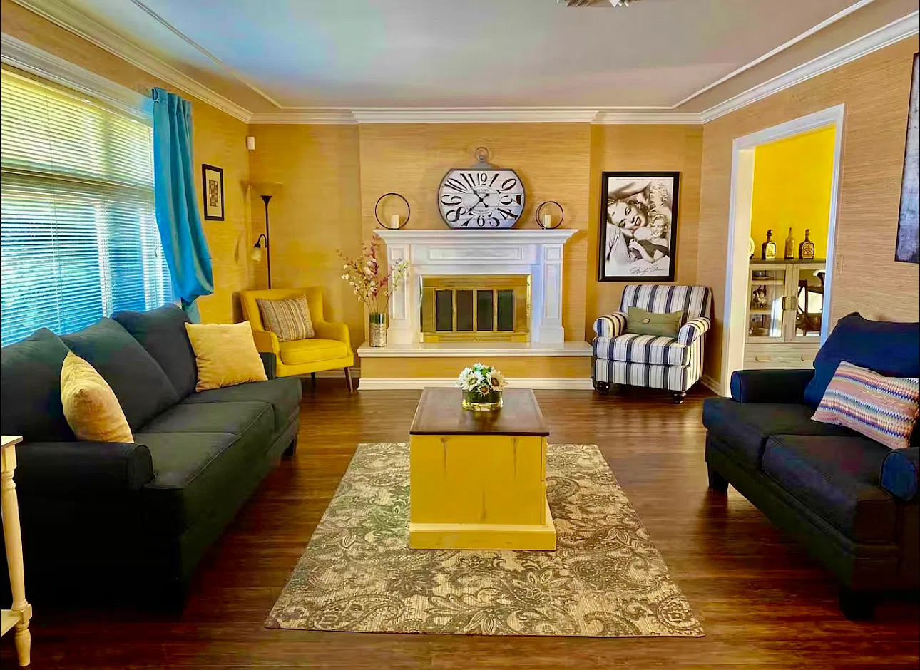 4689 La Fonda Dr — Photo 4