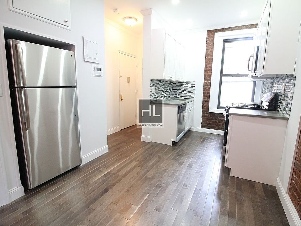 1st image of 3026 31st St #2F