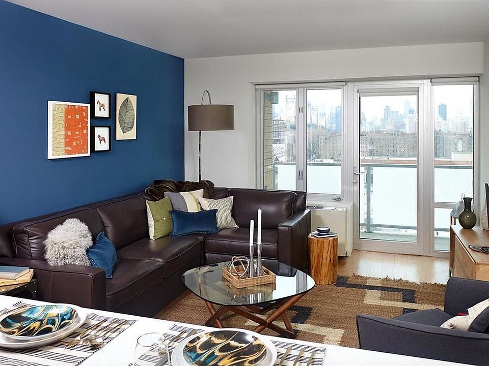 2nd image of 4121 24th St APT 9F