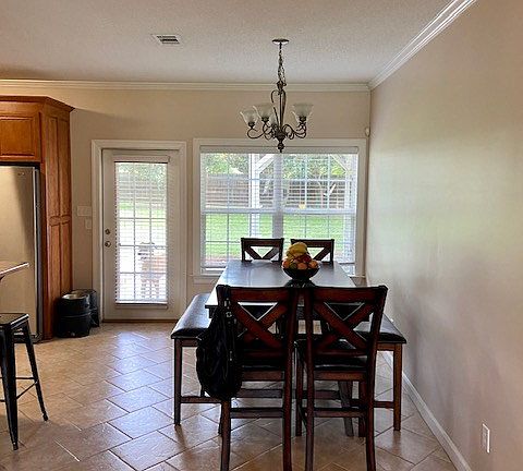 4th image of 3760 Kingston Ct