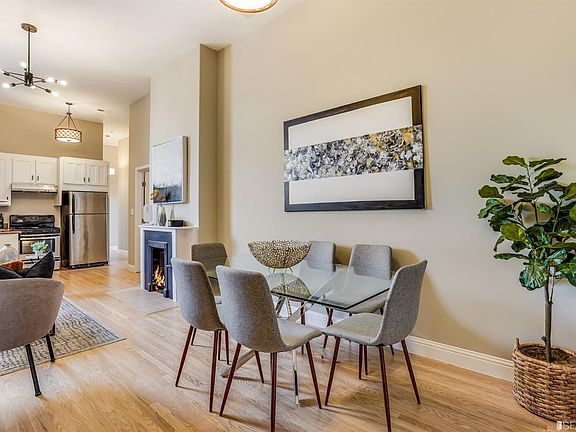 3rd image of 1264B Golden Gate Ave #B