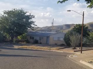 1828 Crescent Dr, Alamogordo, NM 88310