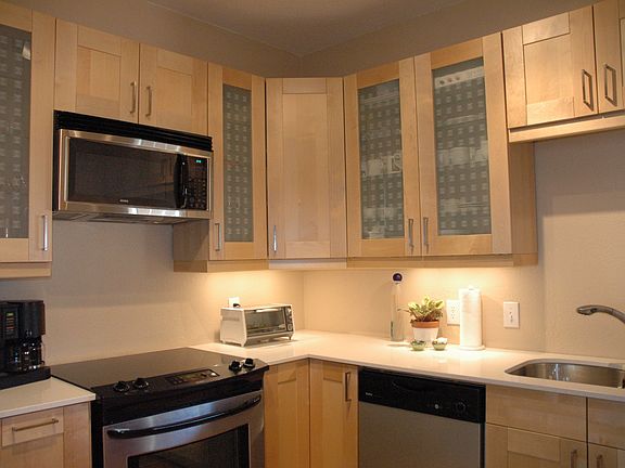IKEA kitchen with silestone countertops