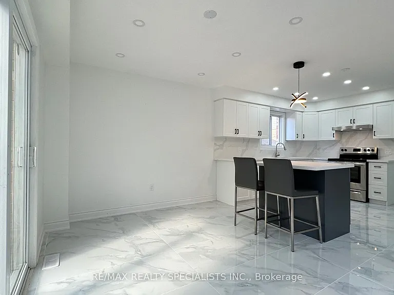 505 Bridlewreath Ct #UPPER LVL — Photo 14