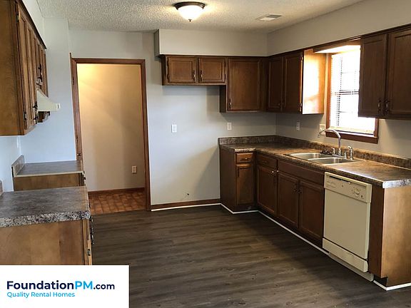 5th image of 3921 Ross Rd