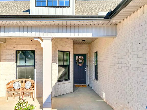 4th image of 418 Tillane Park Cir