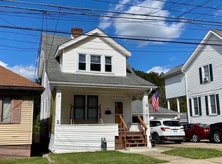 33 Cherry Hill Rd, Wheeling, WV 26003