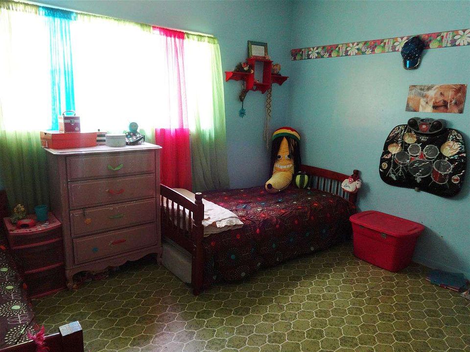 419 W Main St, Wortham, TX 76693 Zillow