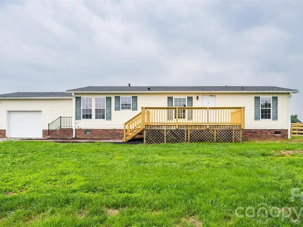 135 Howell Rd, Mocksville, NC 27028