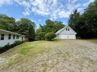 950 China Road, Winslow, ME 04901