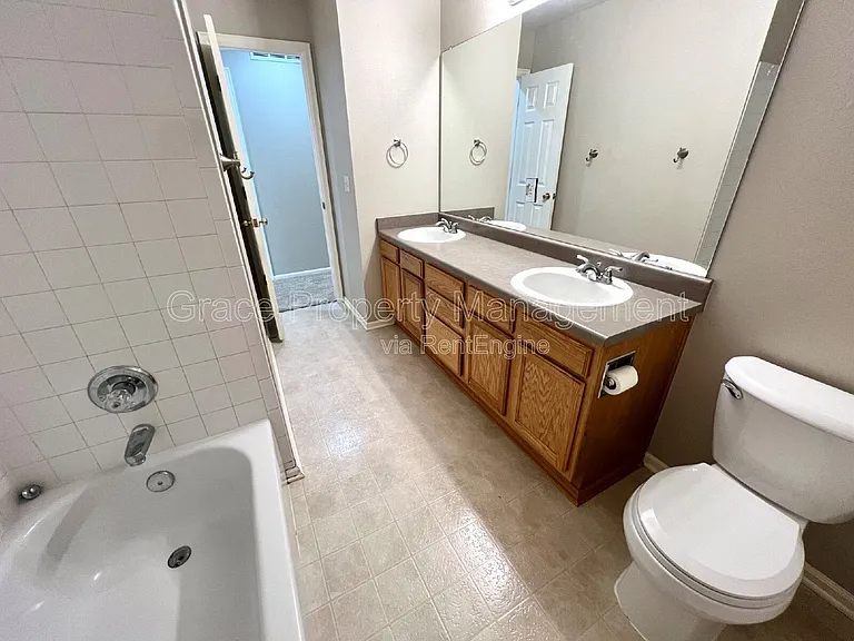 22192 Pebble Brook Ln — Photo 28