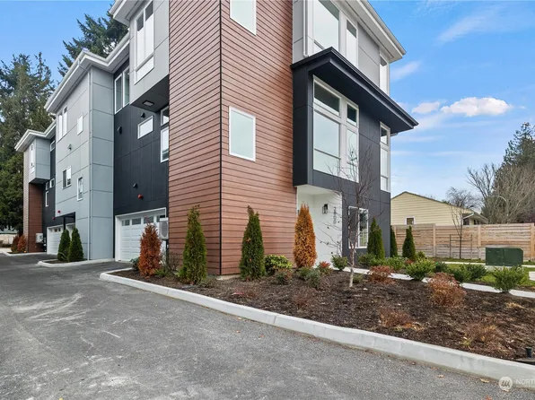 2800 NE 12th Street, Renton, WA 98056