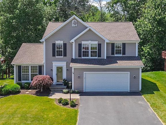 3rd image of 76 Princeton Ln