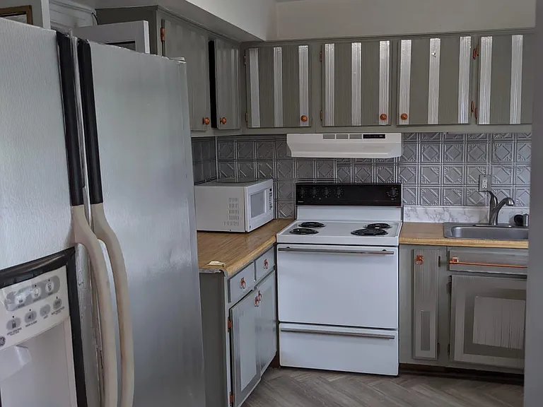 1341 Redbud Ct — Photo 5