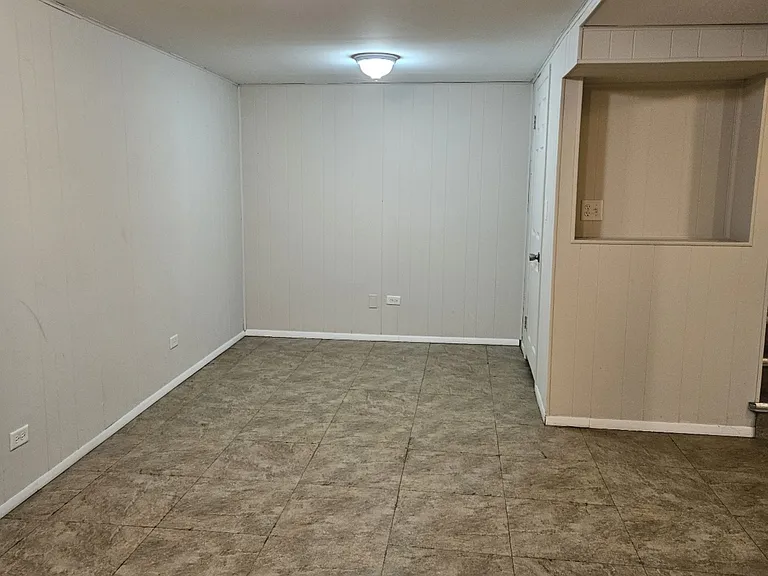 228 Monroe Rd — Photo 13