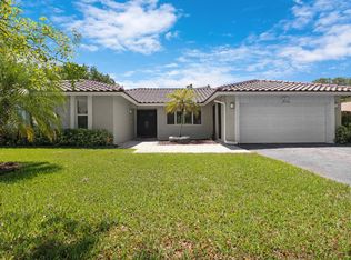 10140 NW 3rd Pl, Coral Springs, FL 33071