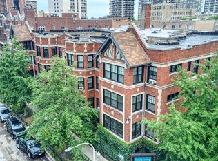 1066 W Glenlake Ave #2, Chicago, IL 60660
