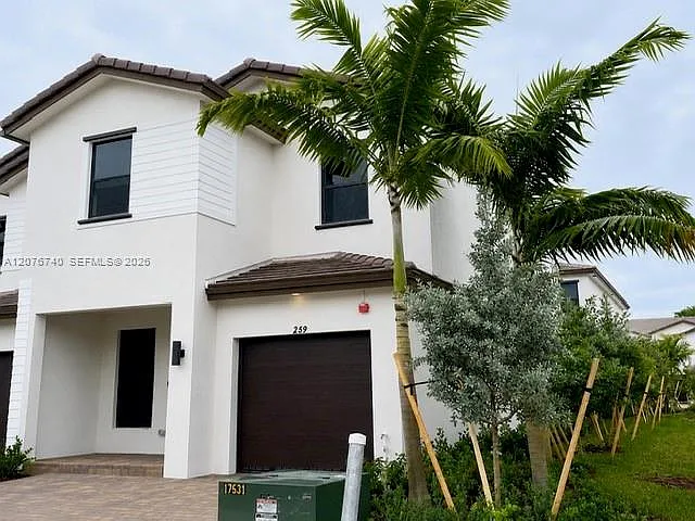 269 SW 159th Ct
