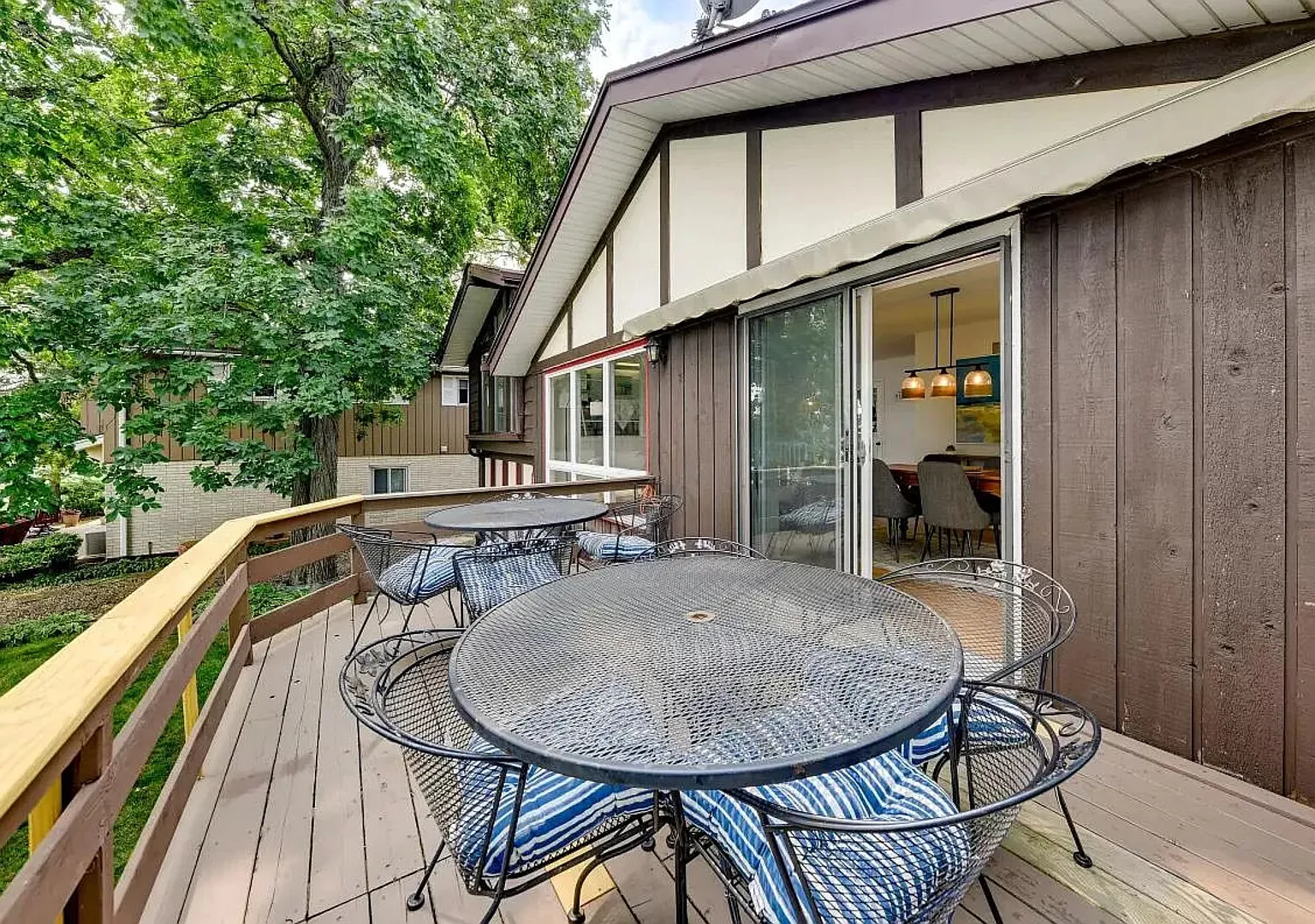 Lake House on Gages Lake and adjacent to Pebble Beach — Photo 4