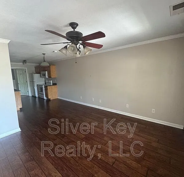 1515 W Madison Ave #1C — Photo 2