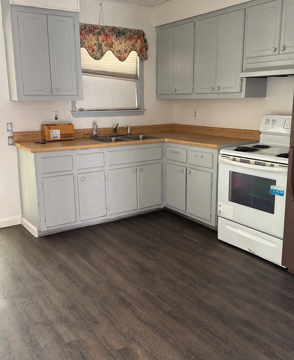 2 bed, 900 sqft, $900 — Photo 1