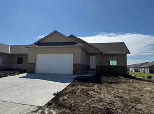 8955 E Joshua St, Wichita, KS 67226