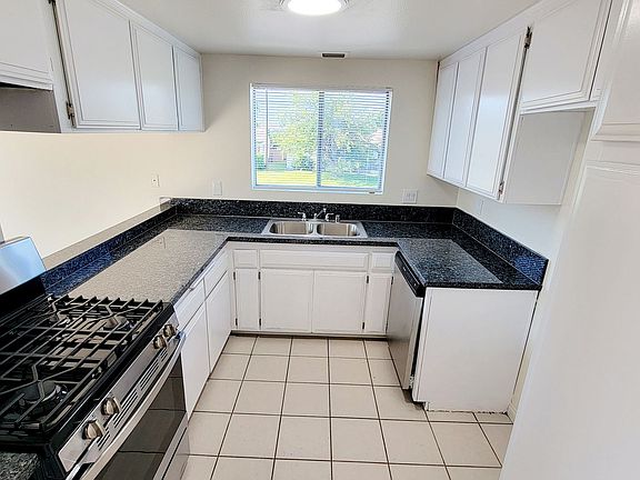 2nd image of 1119 W Princeton St #21