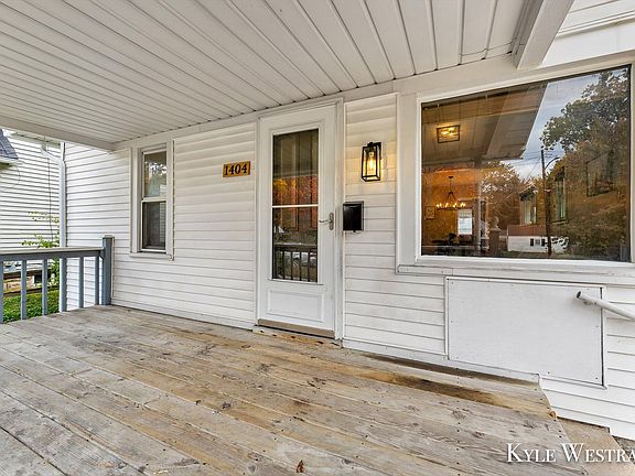4th image of 1404 Ardmore St SE