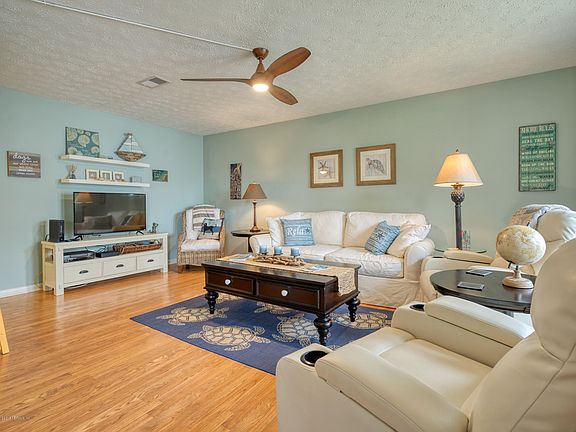 2nd image of 631 Tarpon Ave APT 6509