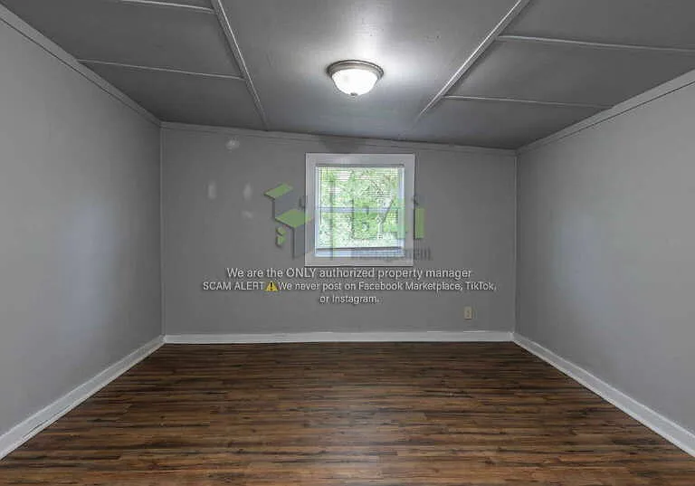 122 Collins Rd — Photo 11