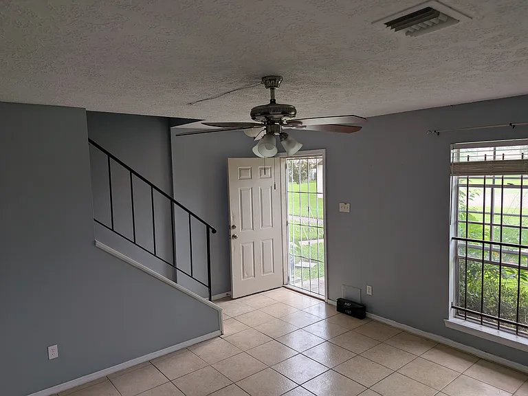 11507 Beechnut St — Photo 3