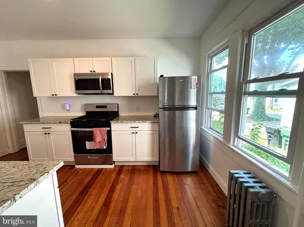 14 Simpson Ave, Pitman, NJ 08071