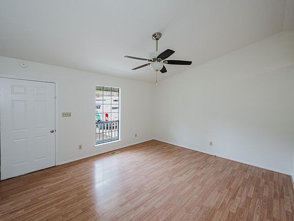 4th image of 2025 Phillips Cir