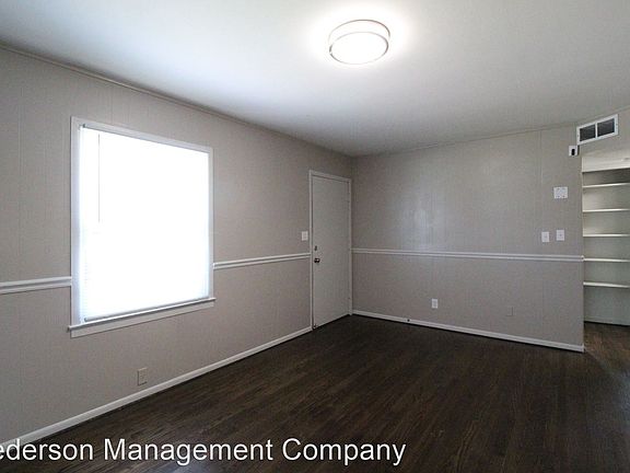 4th image of 2642 S 28th St