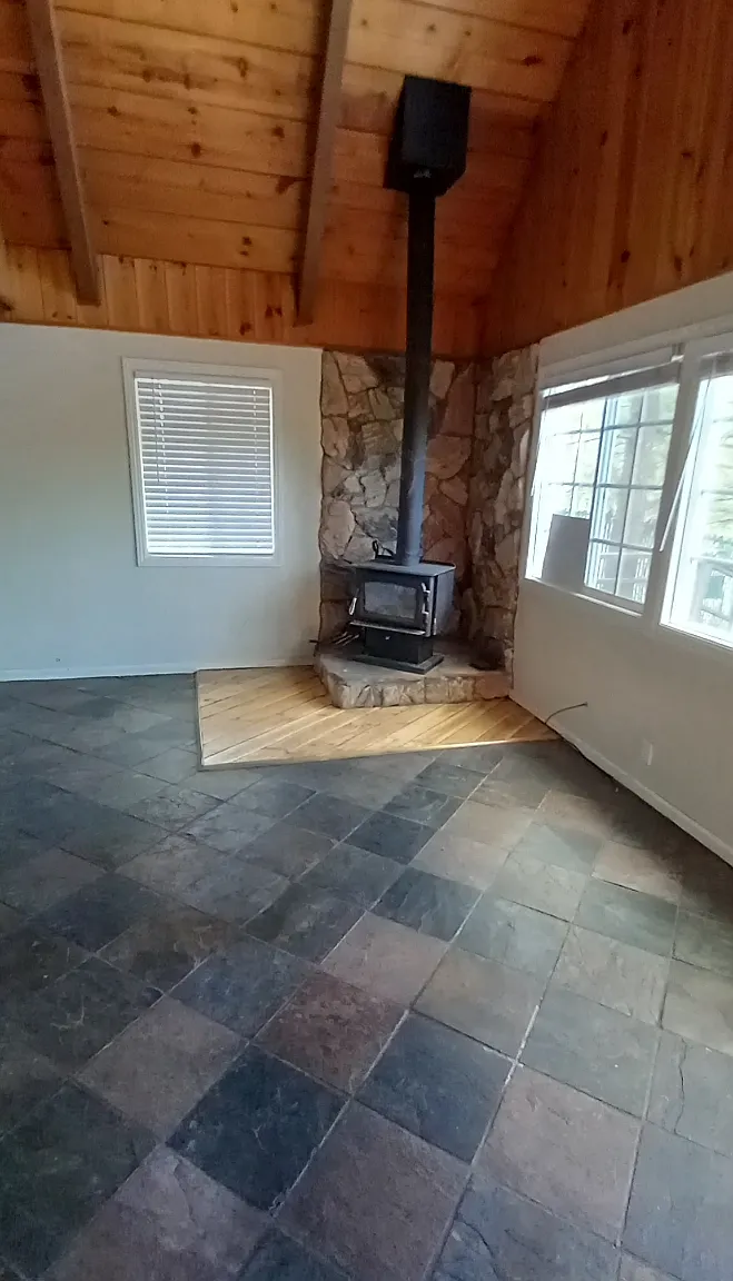 2 bed, 656 sqft, $1,500 — Photo 2