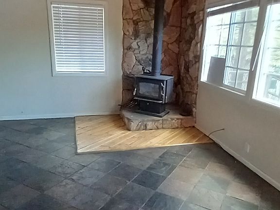 2nd image of 130 W Country Club Blvd