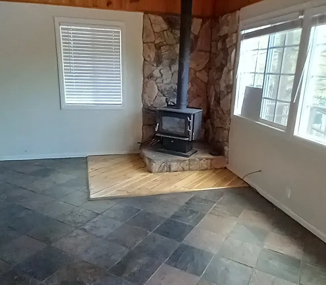 130 W Country Club Blvd — Photo 2