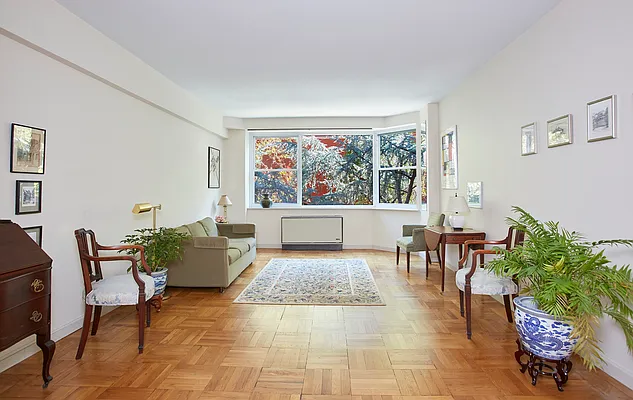 Sold by Compass | media 1