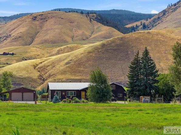 662 Highway 93 N, Carmen, ID 83462