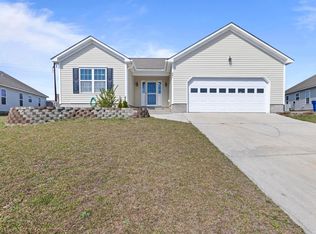 331 Rose Bud Ln, Holly Ridge, NC 28445