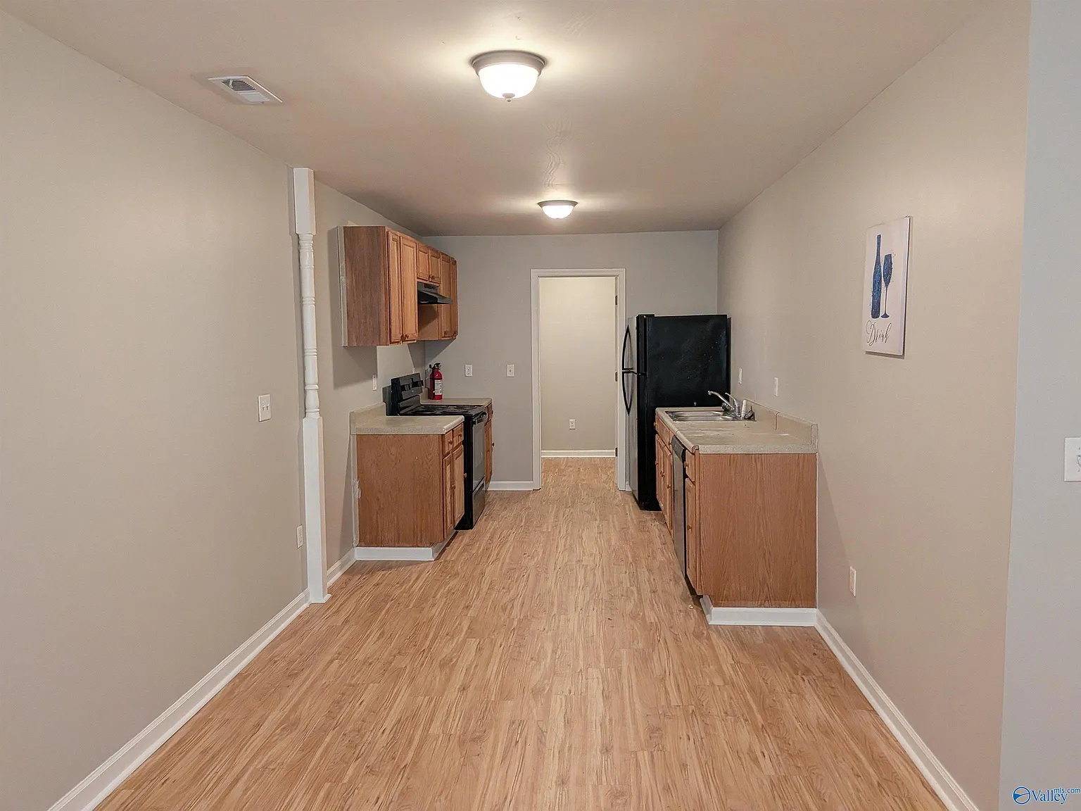 2 bed, 2.0 bath, 980 sqft, $1,050 — Photo 2