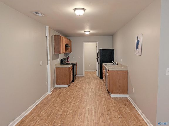 2nd image of 3902 Thomas Rd SW #C