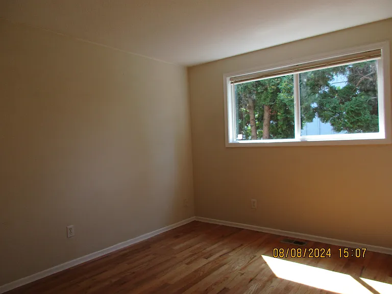 2238 Prospect Ave — Photo 8
